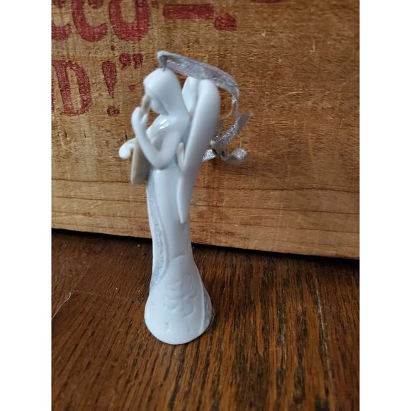 Appletree Design - Angel Of Song Ornamen - Heaven & Earth Collection - Porcelain - Picture 2 of 5